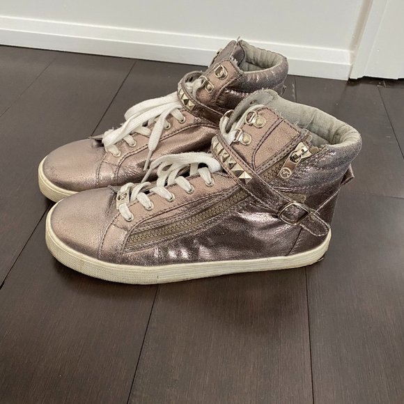 High Top Shoes - Picture 1 of 2